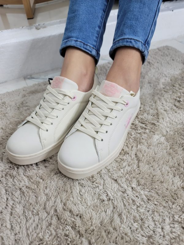 CLARA-ZAPATILLA DEPORTIVA CLASICA BEIGE